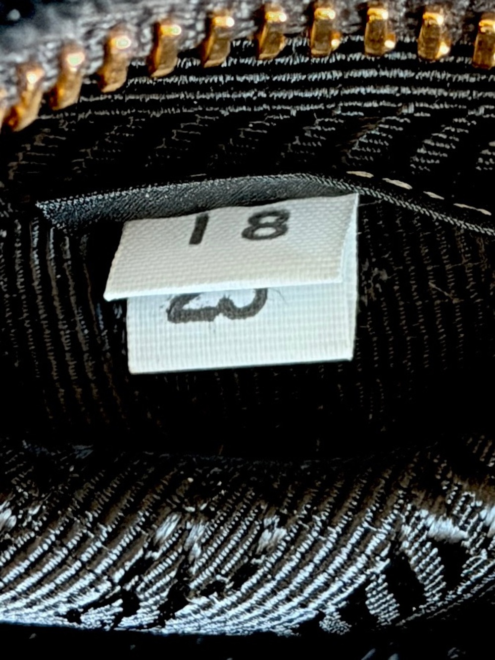 Prada Re-Edition Mini Velvet Bag - Picture 11 of 14